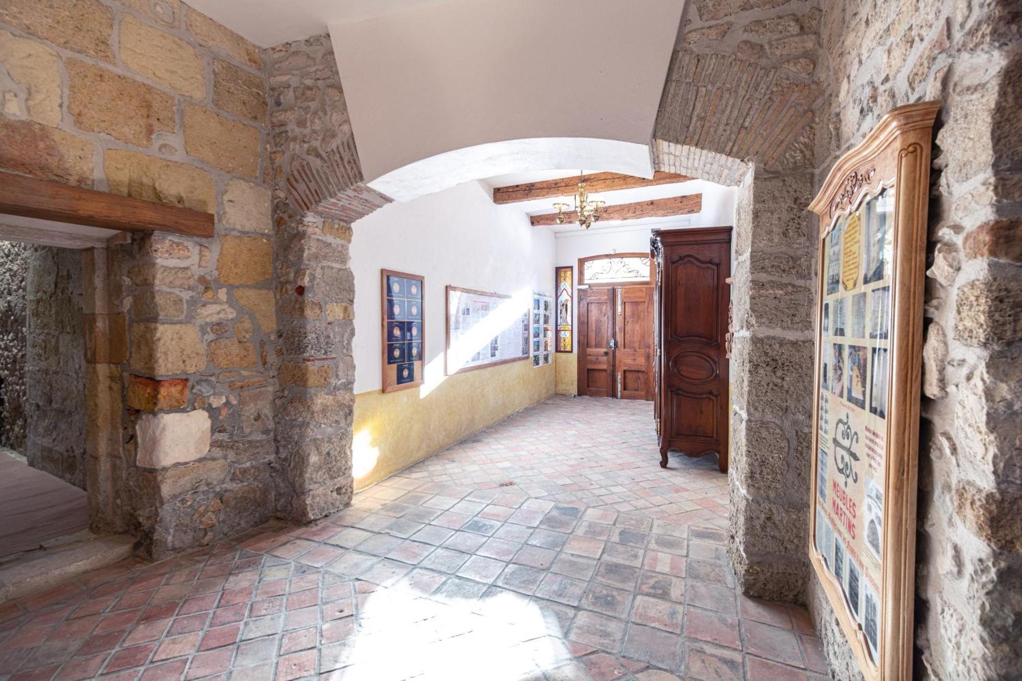 Petit Studio Presbytere Dans L'Eglise 나르본 외부 사진