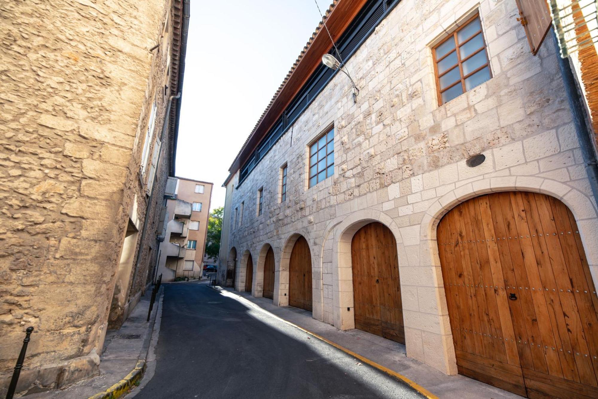Petit Studio Presbytere Dans L'Eglise 나르본 외부 사진